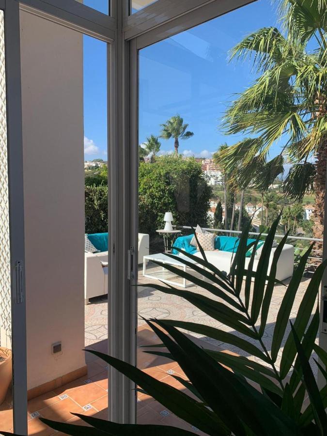 מנילבה Villa Rosa Luxury Private Large Villa To Rent מראה חיצוני תמונה